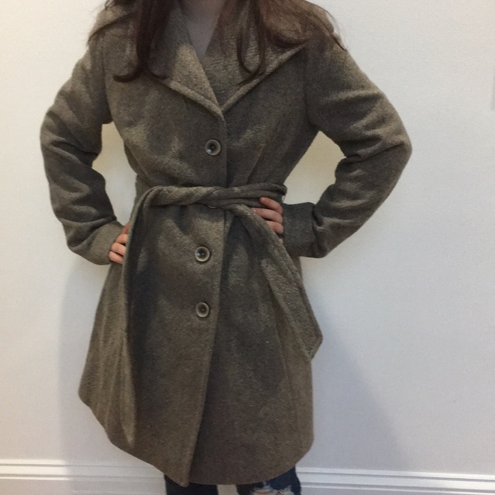 🌺 3/$10! Covington Belted Coat - size M